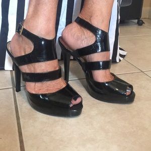 Patent leather 5in Steve Madden heels nwob!